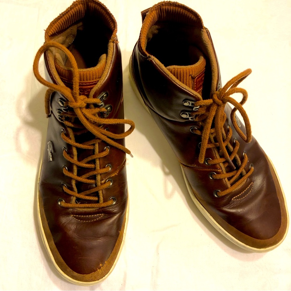 Lacoste Explorateur Classic Men’s Leather Shoes